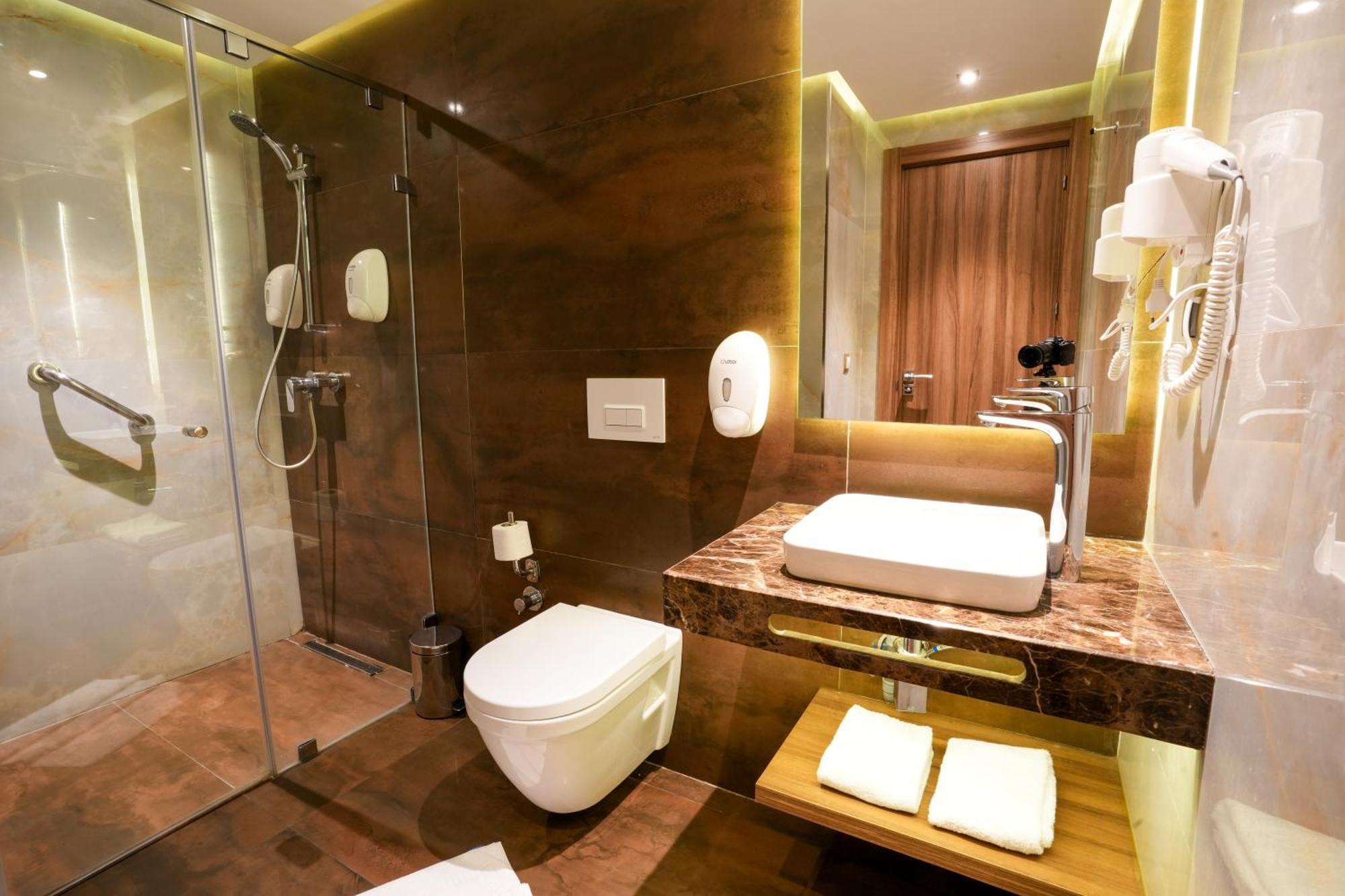רבאט First Suites Hotel מראה חיצוני תמונה