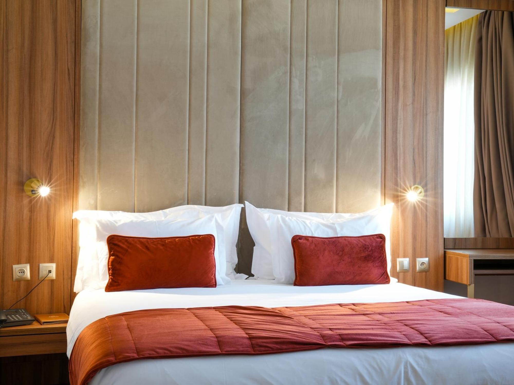 רבאט First Suites Hotel מראה חיצוני תמונה