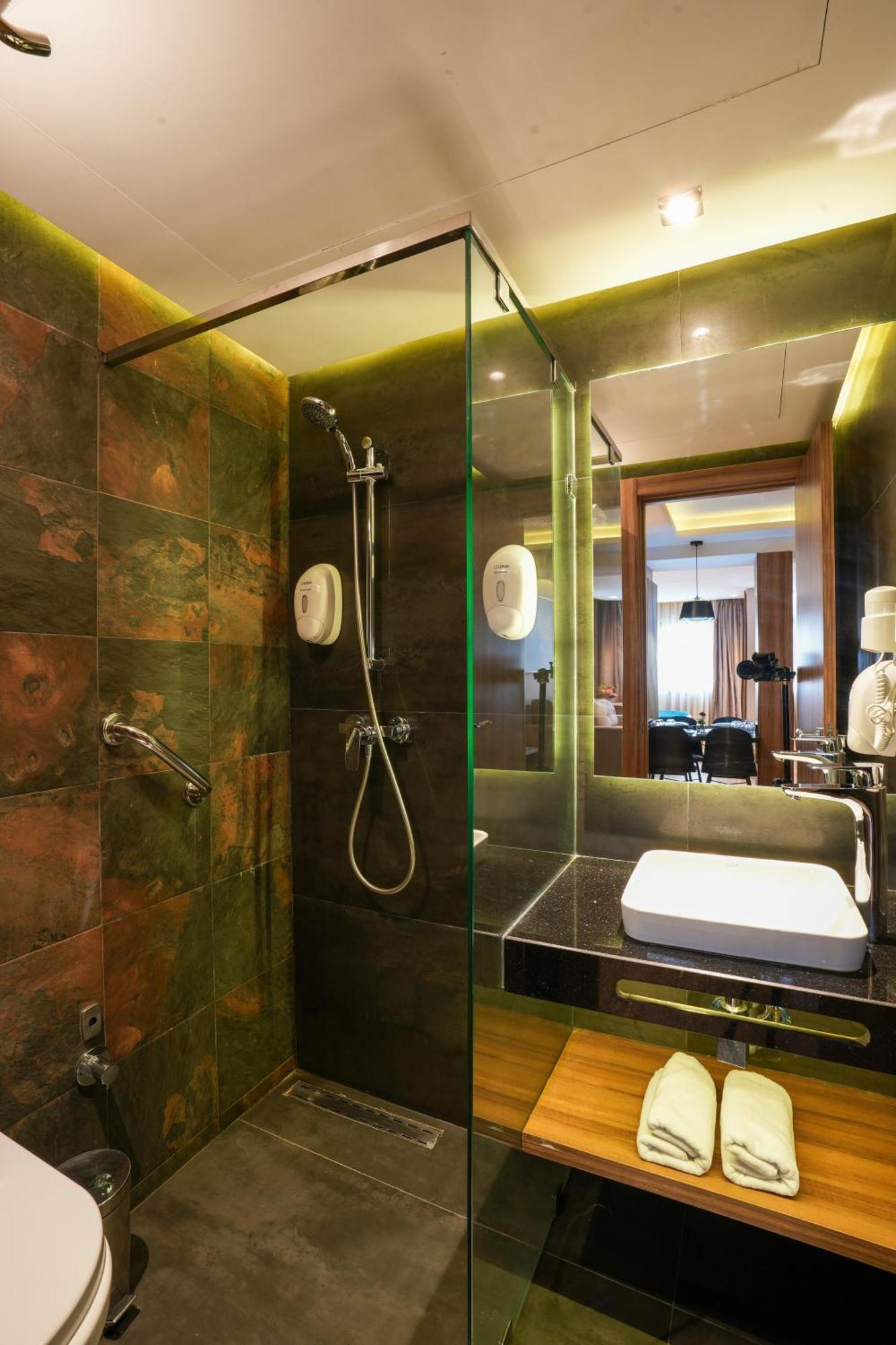 רבאט First Suites Hotel מראה חיצוני תמונה